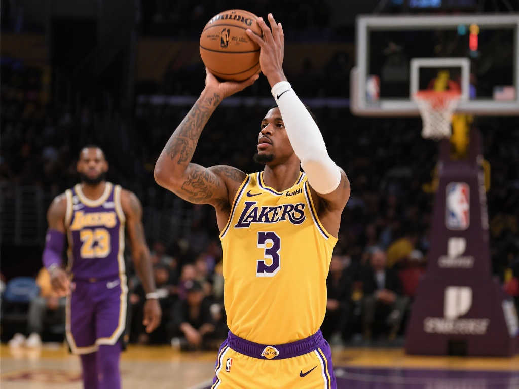 谈笑风生 谈笑风生